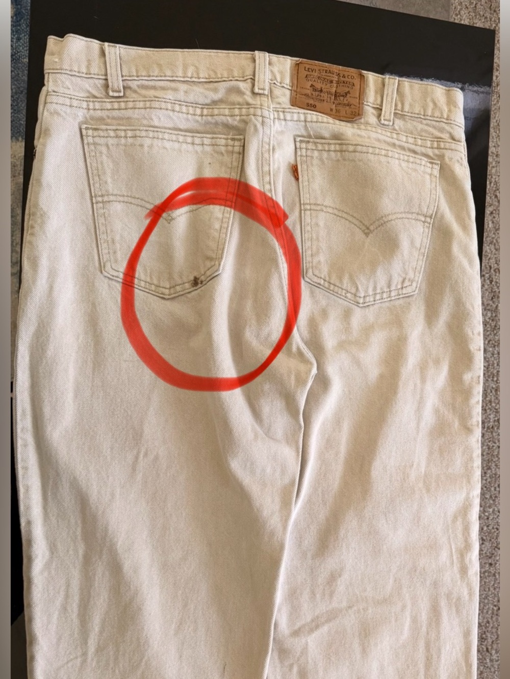 Levi’s 550 Orange Tab Cream Raw Hem Vintage Cutoff Shorts Y2K Relaxed Fit 36x32 - Picture 6 of 7